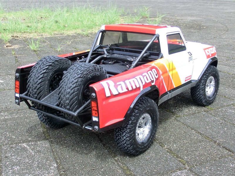 ボディとタイヤでテンションMAX ! アウトローランページプロ