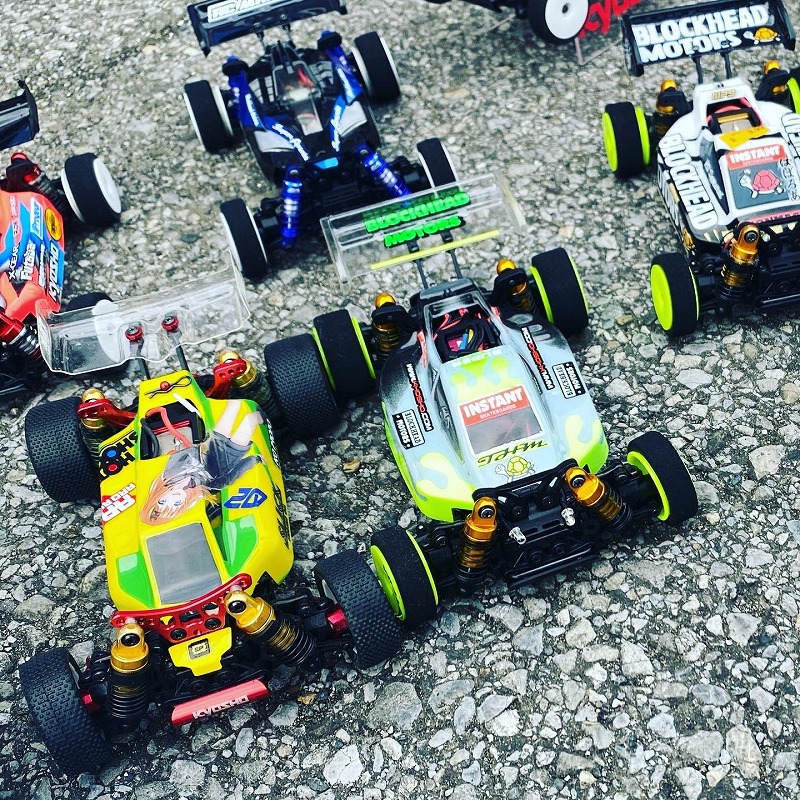 そと de Zaza with PANDA CIRCUIT」にミニッツバギー大集合