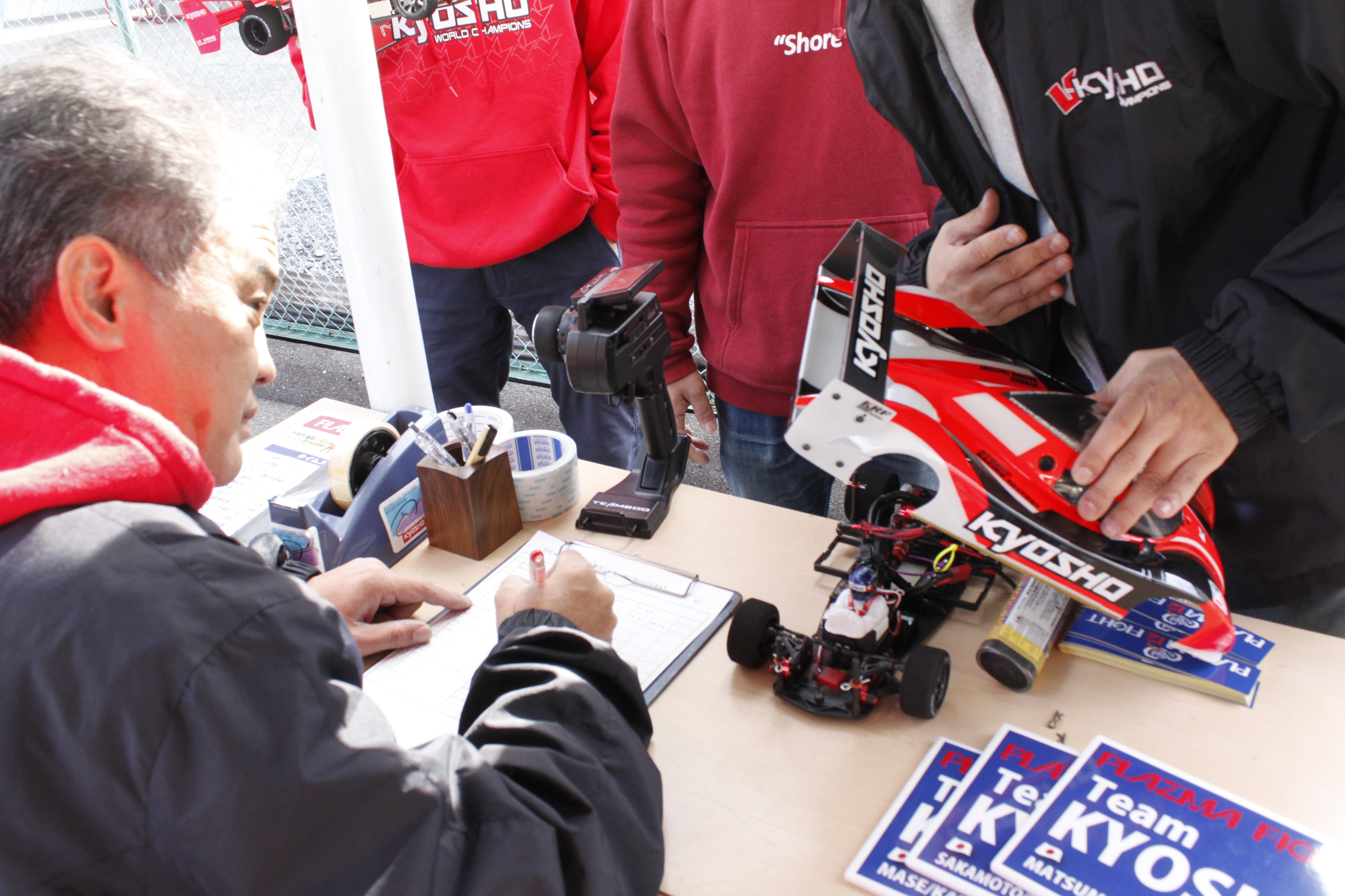 プラズマLm”で耐久レース参戦 | KYOSHO RC BLOG