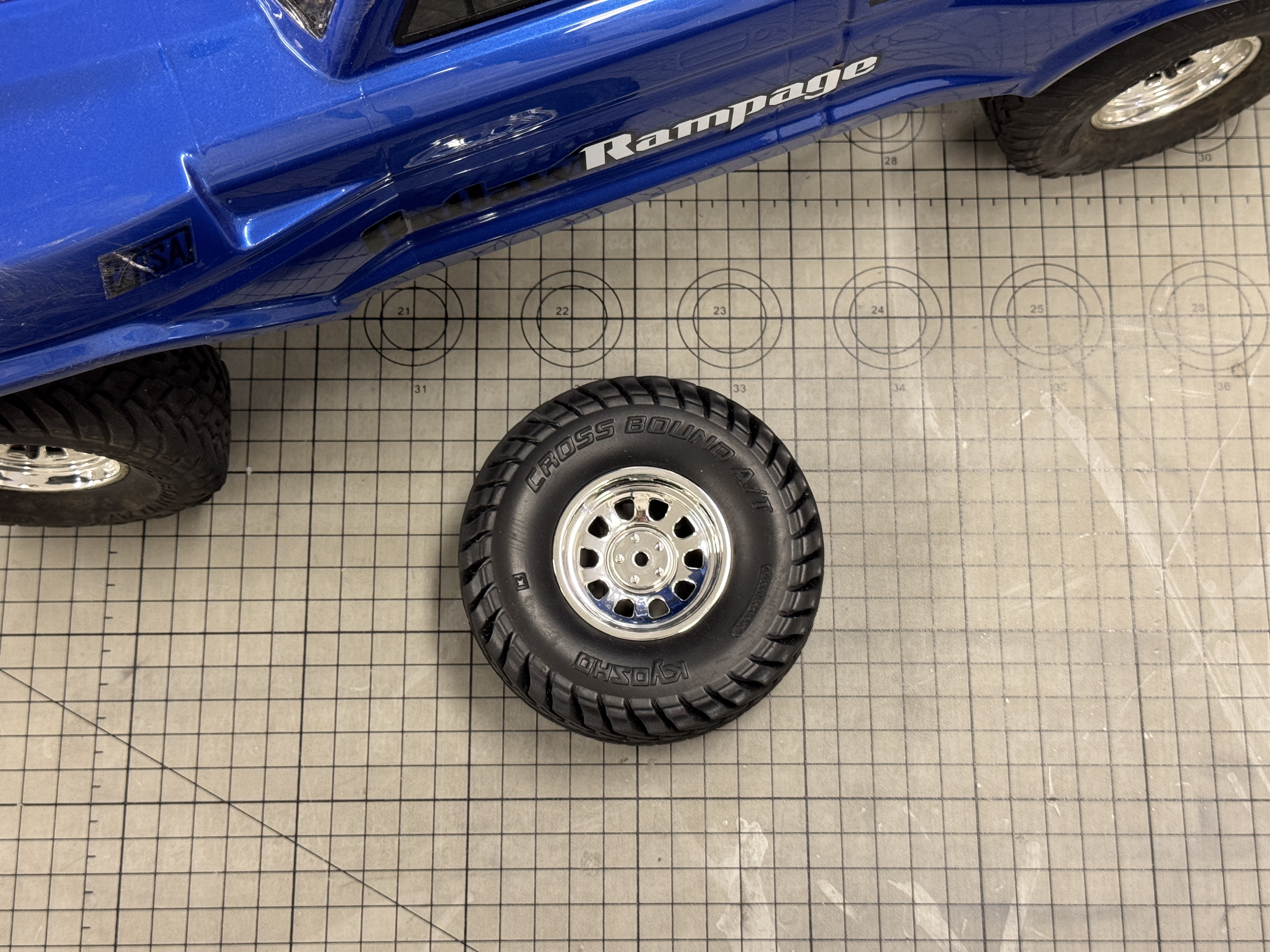 Outlawシリーズ - ビードロックタイヤ 続き | KYOSHO RC BLOG