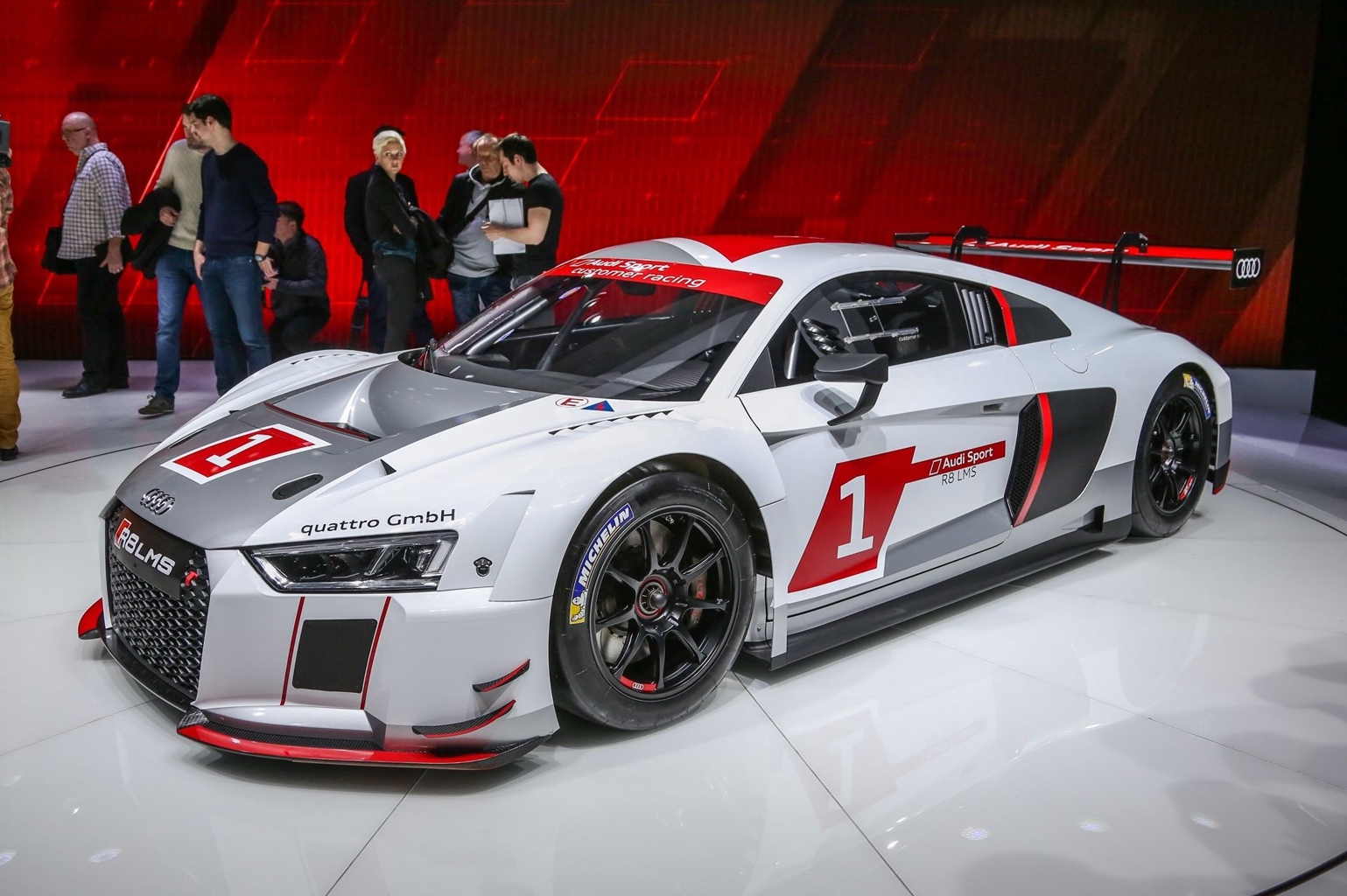 大人気新品 ミニッツ オートスケール アウディ R8 LMS 2015 ホビー 