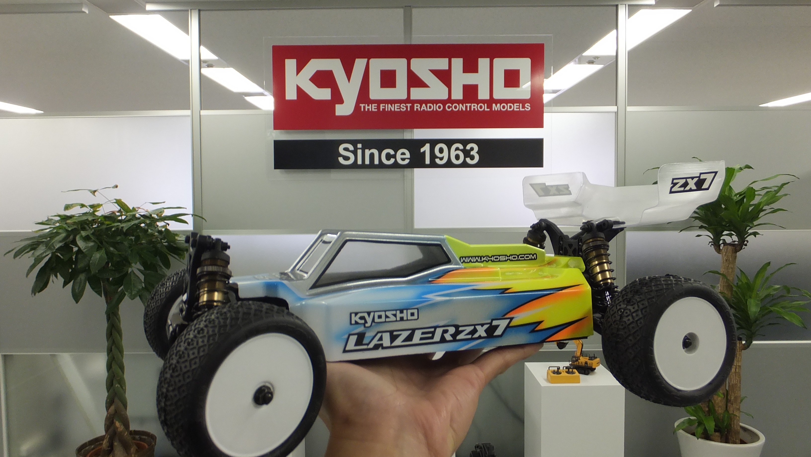 ハイエンドオフロードカーの開発プロセス | KYOSHO RC BLOG