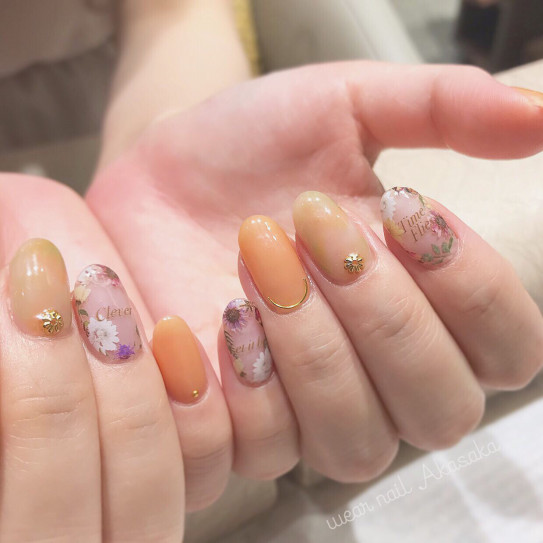 ドライフラワーの様な質感 ﾟフレームネイル New Nail Me