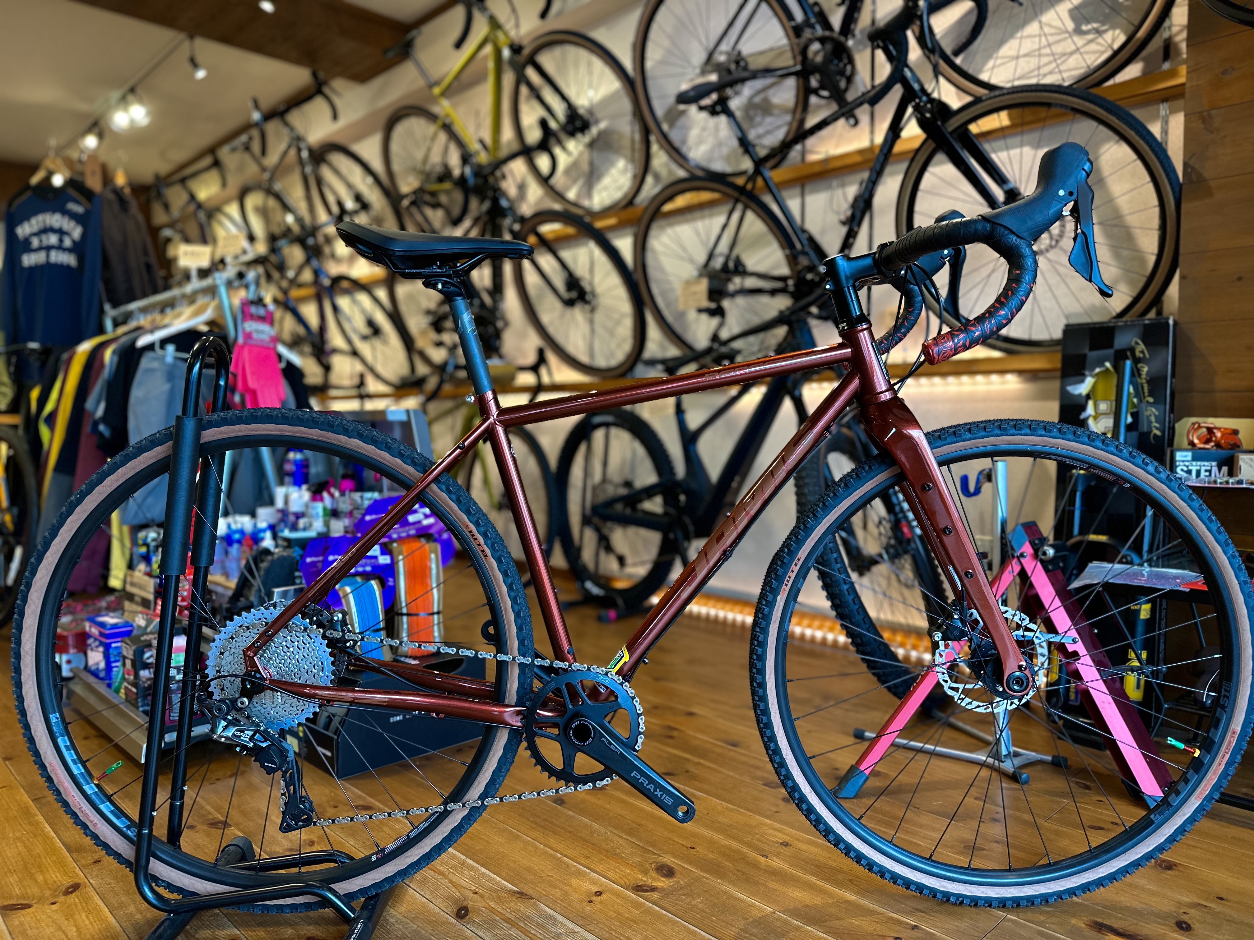 売切れ❱中古 アルミクロスバイク入荷しました!