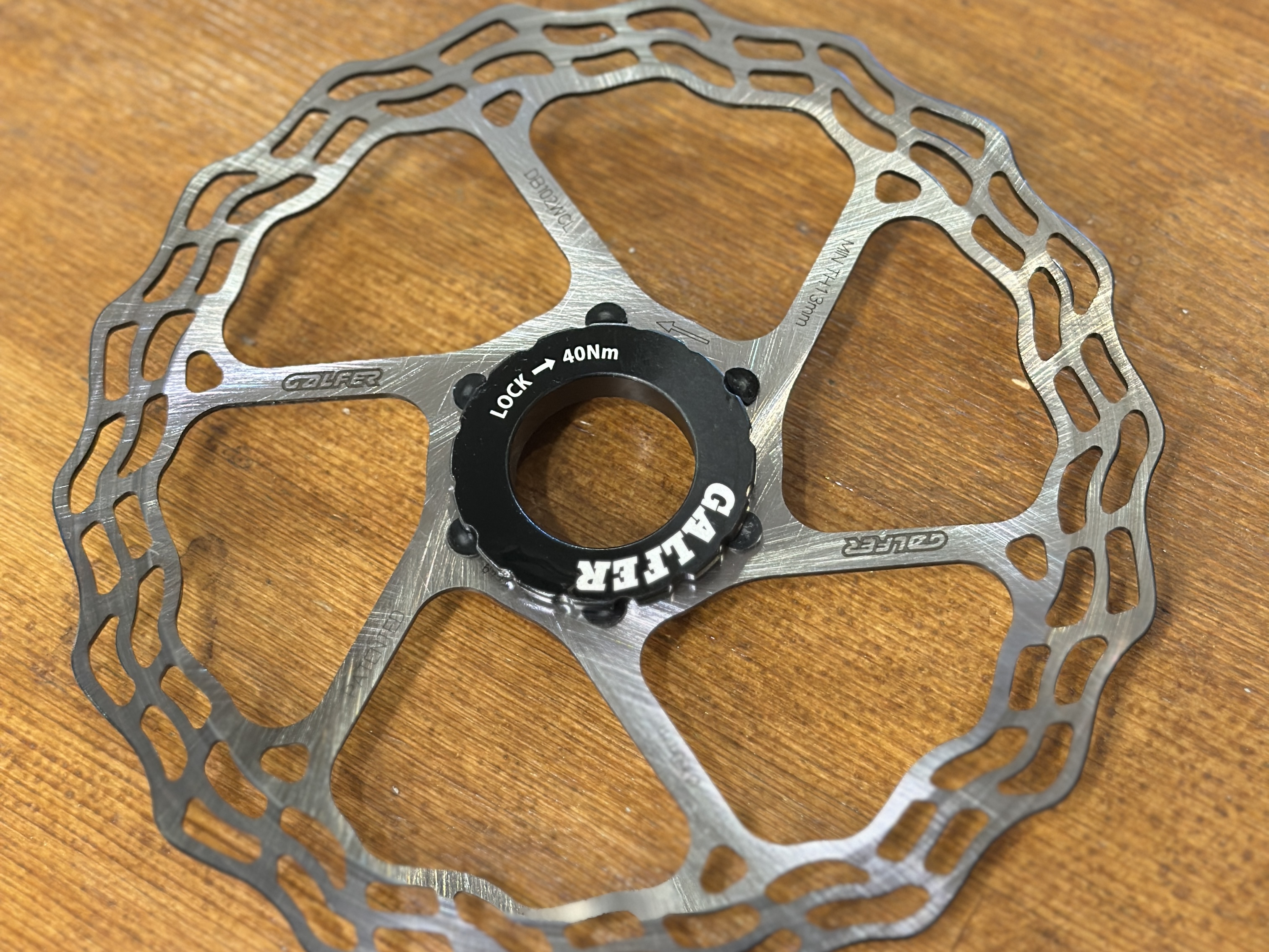 試走のみ！極美品！GALFER 軽量ディスクローター 旨く - パーツ