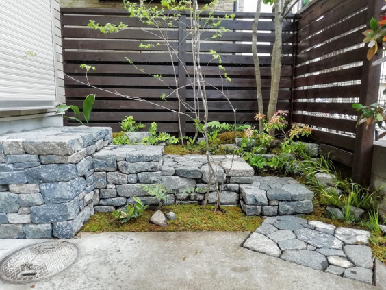 造園工事施工例 雑木の庭 戸建のお庭専門店 成城グリーン株式会社