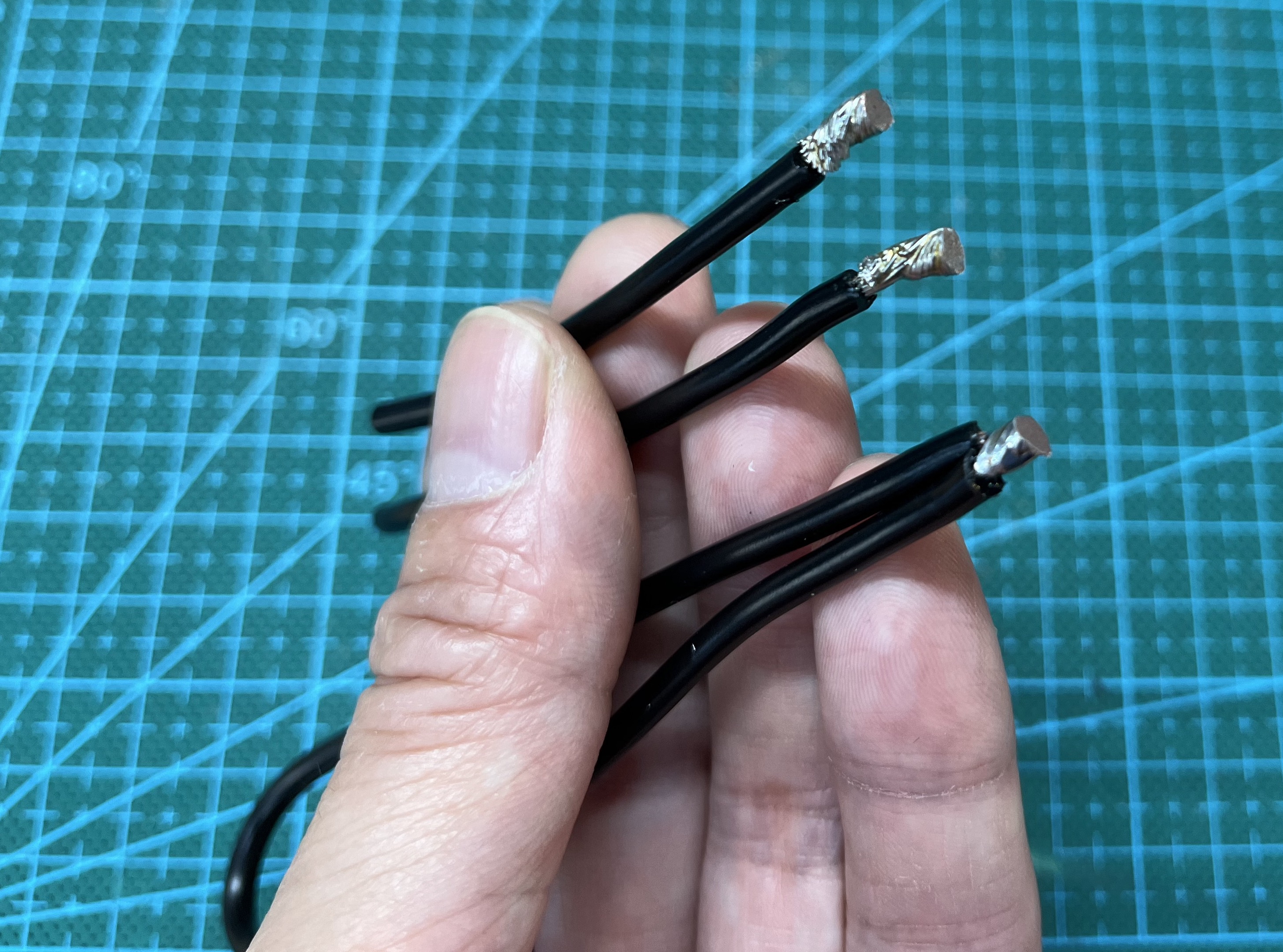 キーレスブロック ｶｰｾｷｭﾘﾃｨ】ｸﾗｳﾝｽﾎﾟｰﾂ ｵｰｻｰｱﾗｰﾑ IGLA2+ 