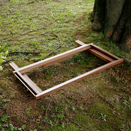 flow line table walnut | 0229