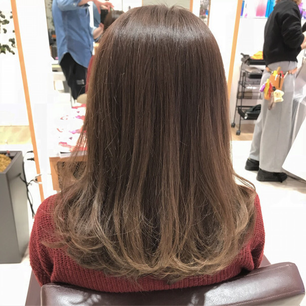 春に向けたナチュラルなグラデーションカラー 秋田の美髪ソムリエ Luminous Beauty Care ルミナス ビューティー ケア 仲井勇貴 春に向けたナチュラルなグラデーションカラー 秋田の美髪ソムリエ Luminous Beauty Care ルミナス ビューティー ケア 仲井勇貴