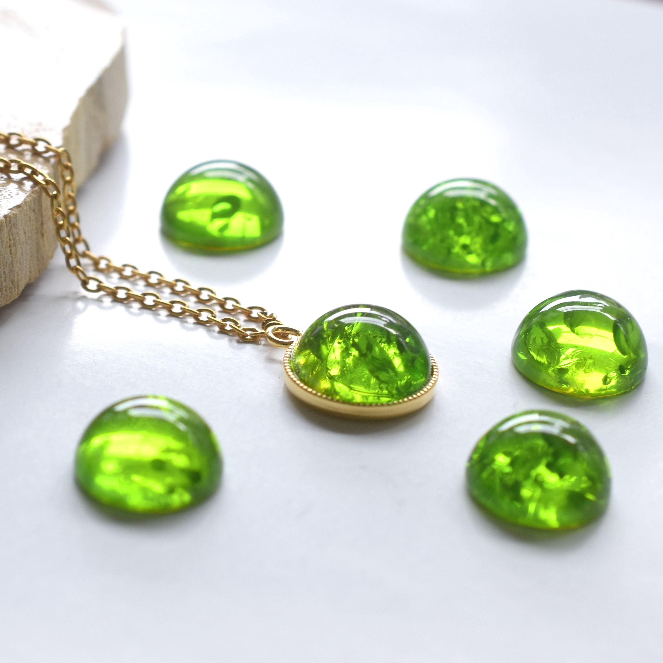 ケニア産ゴールドシーンサファイア | Silvia de atelier SHOP BLOG