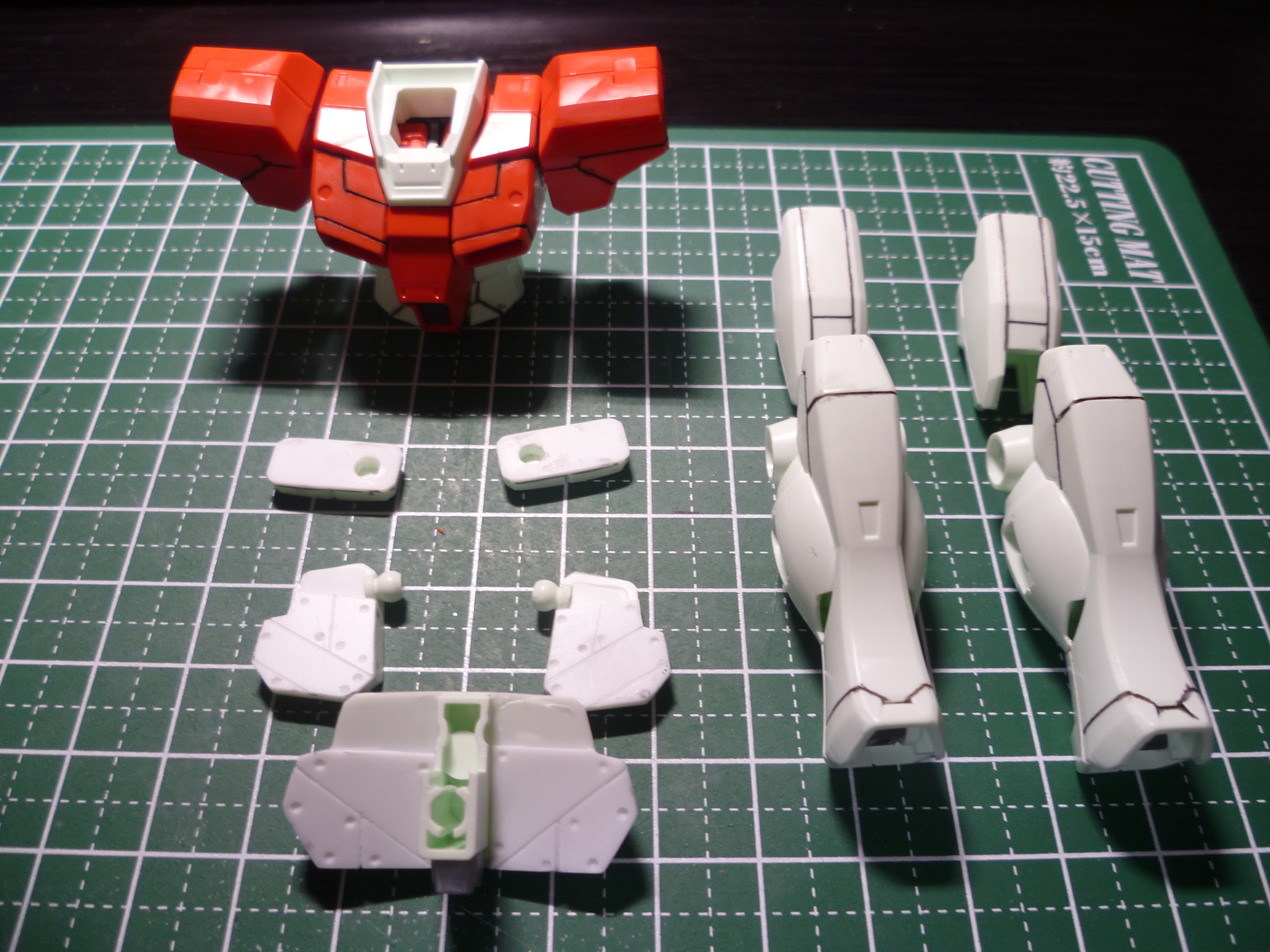 じむじむ【2】 オススメ小改造~サフ | 猫玉式ガンプラ与太話 じむじむ【2】 オススメ小改造~サフ | 猫玉式ガンプラ与太話