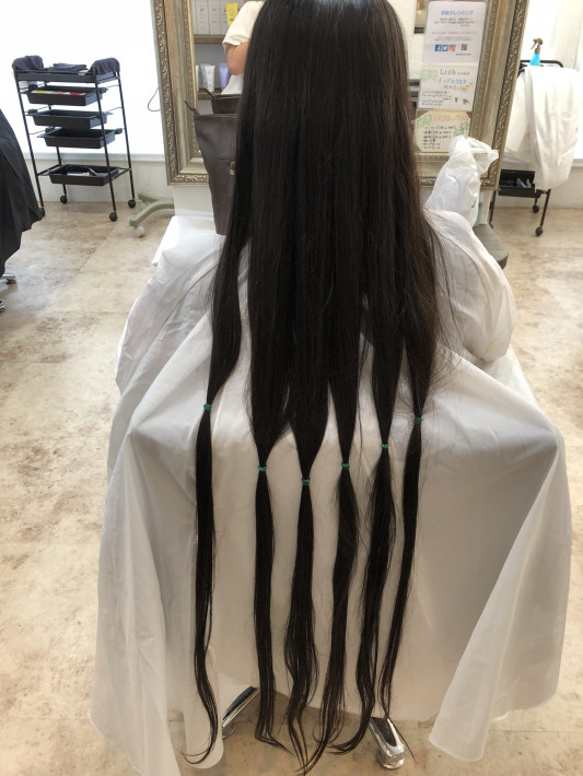 今までで一番長い髪を切ってみた 平山愛生 Blog