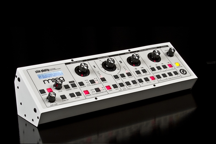 Moog Slim Phatty アナログシンセサイザー