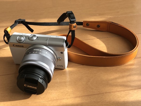 使用例 カメラストラップlight Canon Eos M0 Milezaworks ミレザワークス
