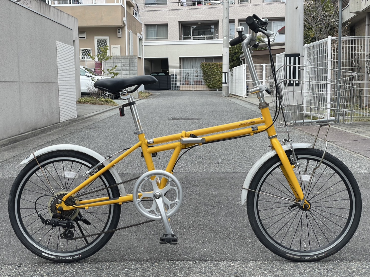 23年モデル　新車　ラピス　26インチ　LEDオートライト　ブラウン 新車】シティサイクル/LAPIS(ラピス)/26インチ/オートライト付き