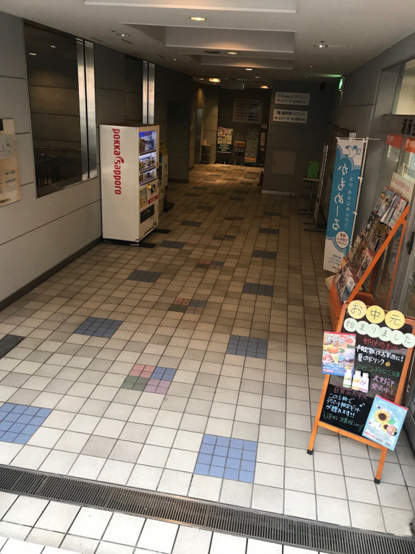 ムーンライト は港南台 感性磨き隊 Face スズキダイスケ ムーンライト は港南台 感性磨き隊 Face スズキダイスケ