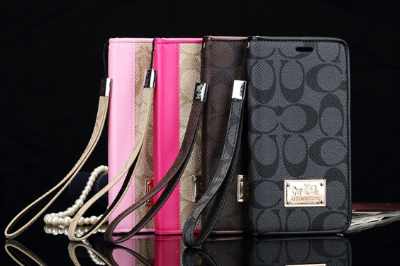 人気手帳型コーチiphone8 8plusケースブランド レディースアイフォン7s 7プラスカバー Chanel5emi S Ownd