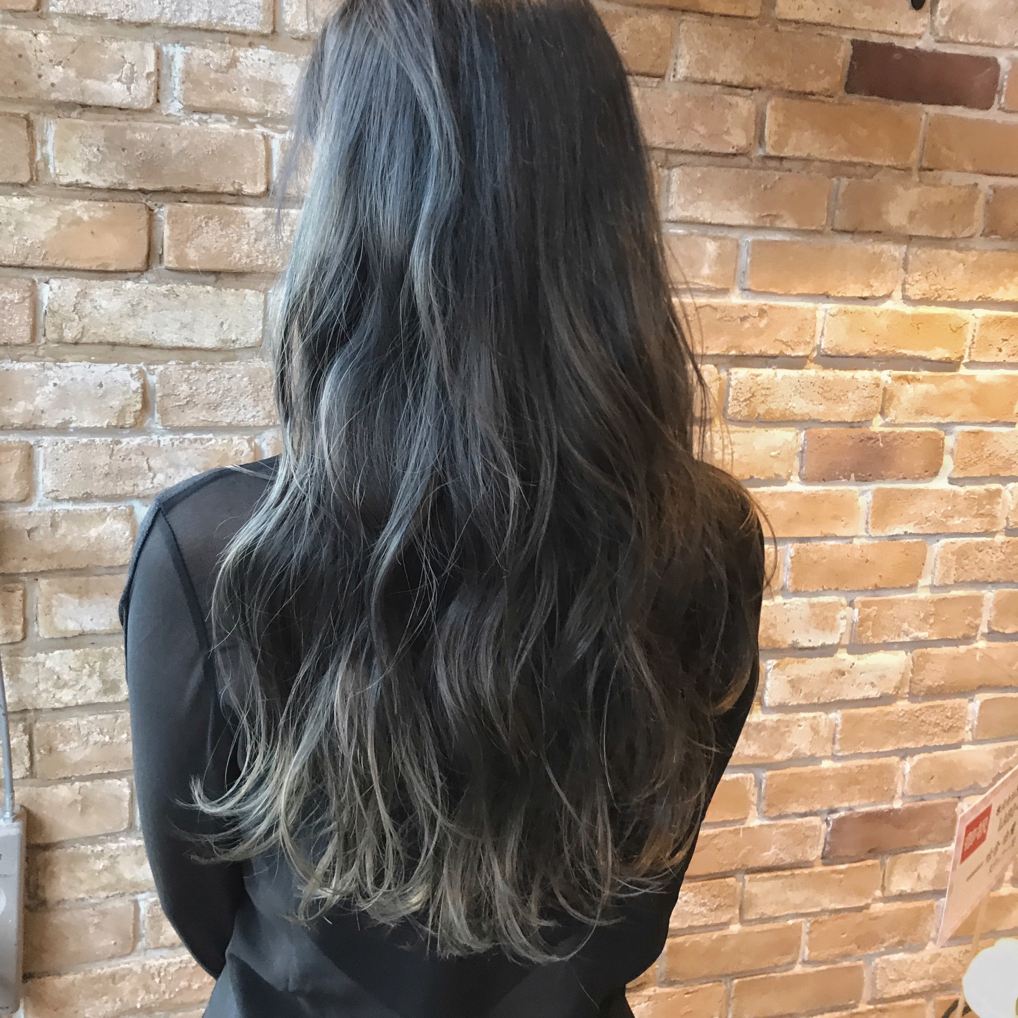 1回ブリーチしてみたけど それっきりで ブリーチ毛との境い目が気になる方に 新潟美容師babaブログ