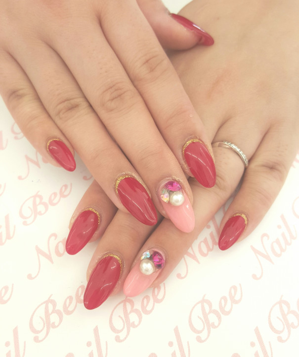 宝石のようなvカットストーン ネイル アイラッシュbee 福島ピボット店 ブログ