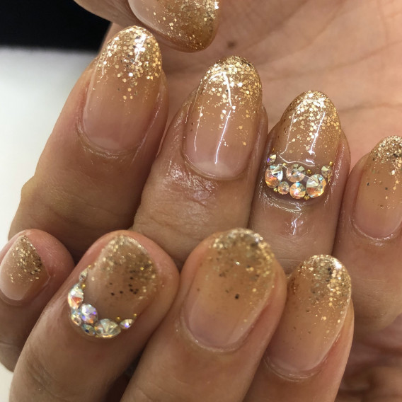 ラメグラデーション ネイル アイラッシュbee Spal郡山店 ブログ