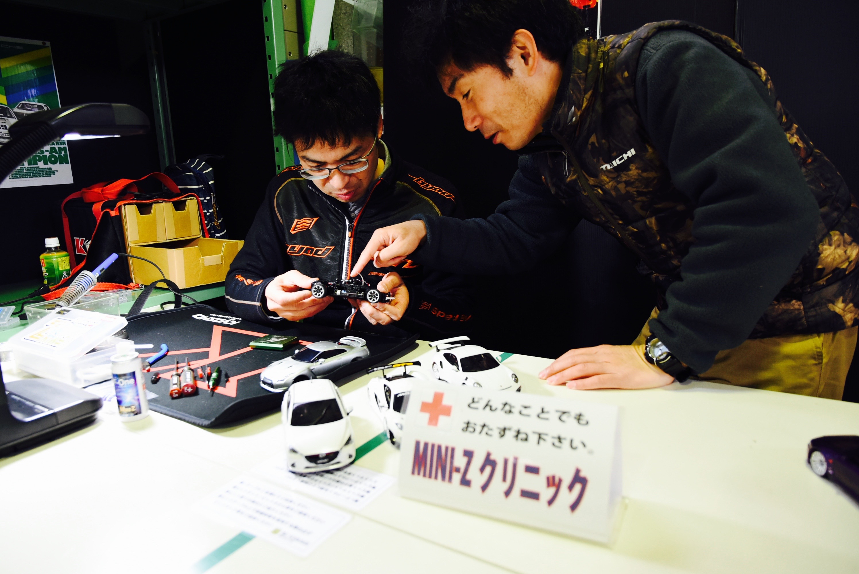 ミニッツコラムVol2:単四アルカリ乾電池でもよく走る！ | Kyosho