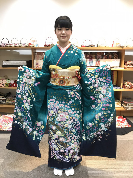 K様のエメラルドグリーンの辻ヶ花♪ | 振袖・着物の専門店 静岡市「和 