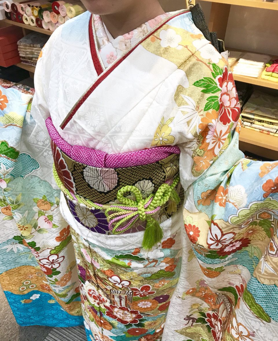 ジャンティ 華やか花柄お袖は振り袖フロート不要 侍ら