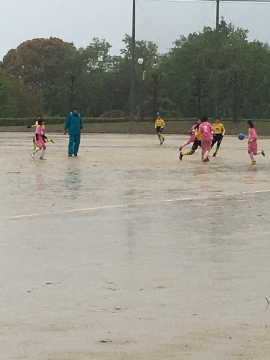 18年度初試合 雨で中止残念 小学生女子サッカーチームfc高槻ピンキーズ Since1996