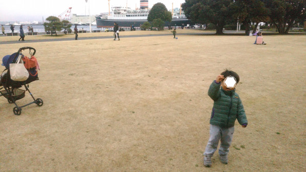 山下公園でのおしっこ失敗事件 私とあなたの素材集