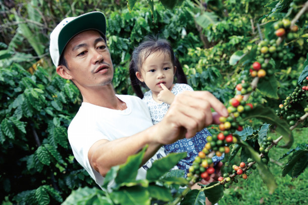 ボニンアイランドのコーヒーを世界に発信する 宮川雄介 Usk Coffee フリーペーパー Deal ディール