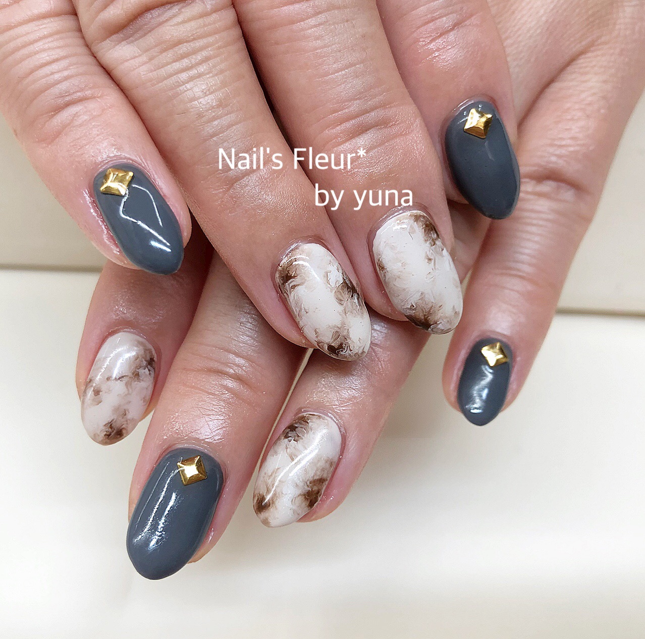 大人マーブルネイル グレー Nail S Fleur