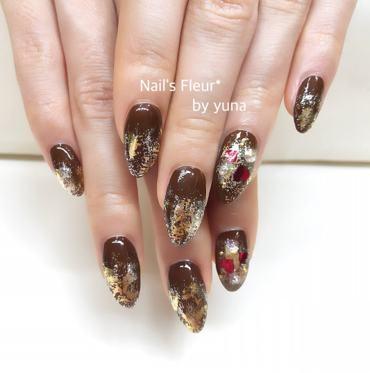 ラメとホイル ブラウンネイル Nail S Fleur