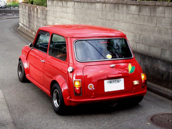 女子のマニュアル車運転は危ないの ローバーミニ ポンコツどっとねっと