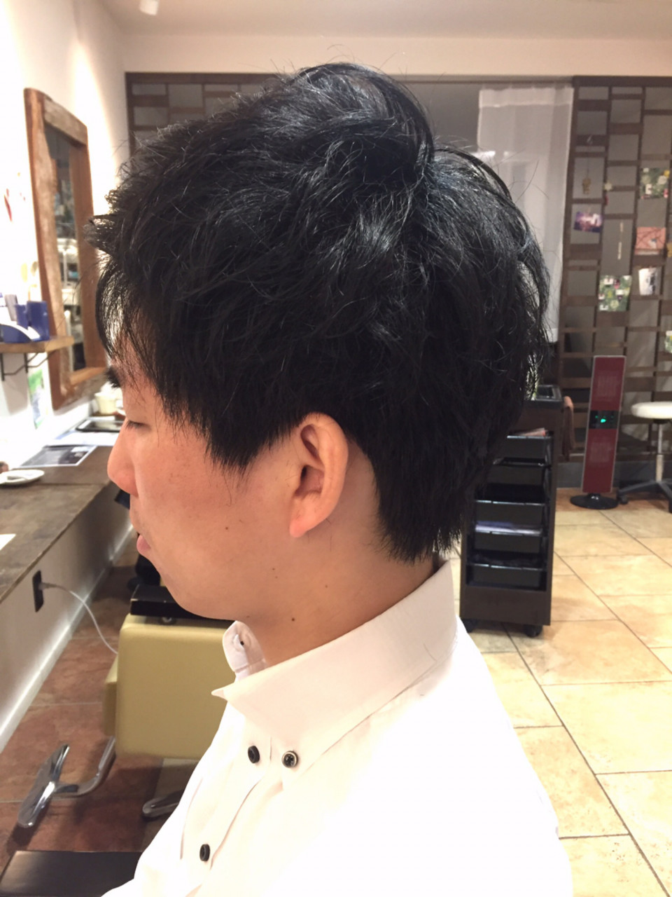 メンズの敵 襟足の癖 を撃退するカット 下村陽平 Porte 都立大学店 メンズの敵 襟足の癖 を撃退するカット 下村陽平 Porte 都立大学店
