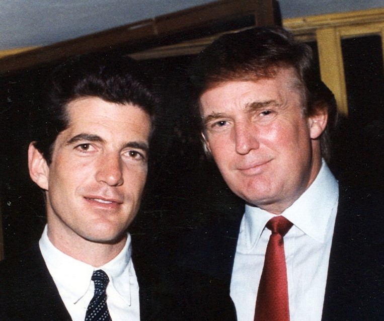 8/19：「8月に恐ろしいことが起きようとしている」「トランプ大統領のために祈ろう」？！