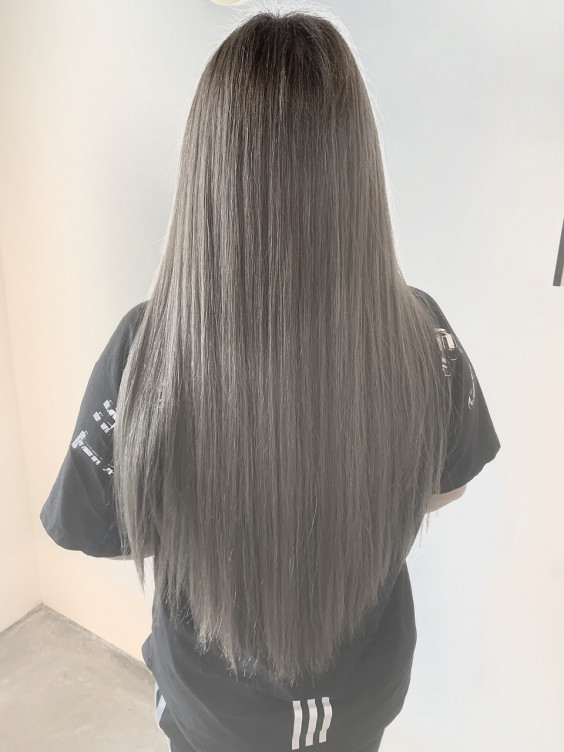 ミルクティーベージュ グラデーション ロングで外国人風ヘアに 松山市にある美容室 Frames Hair Design フレイムスヘアデザイン