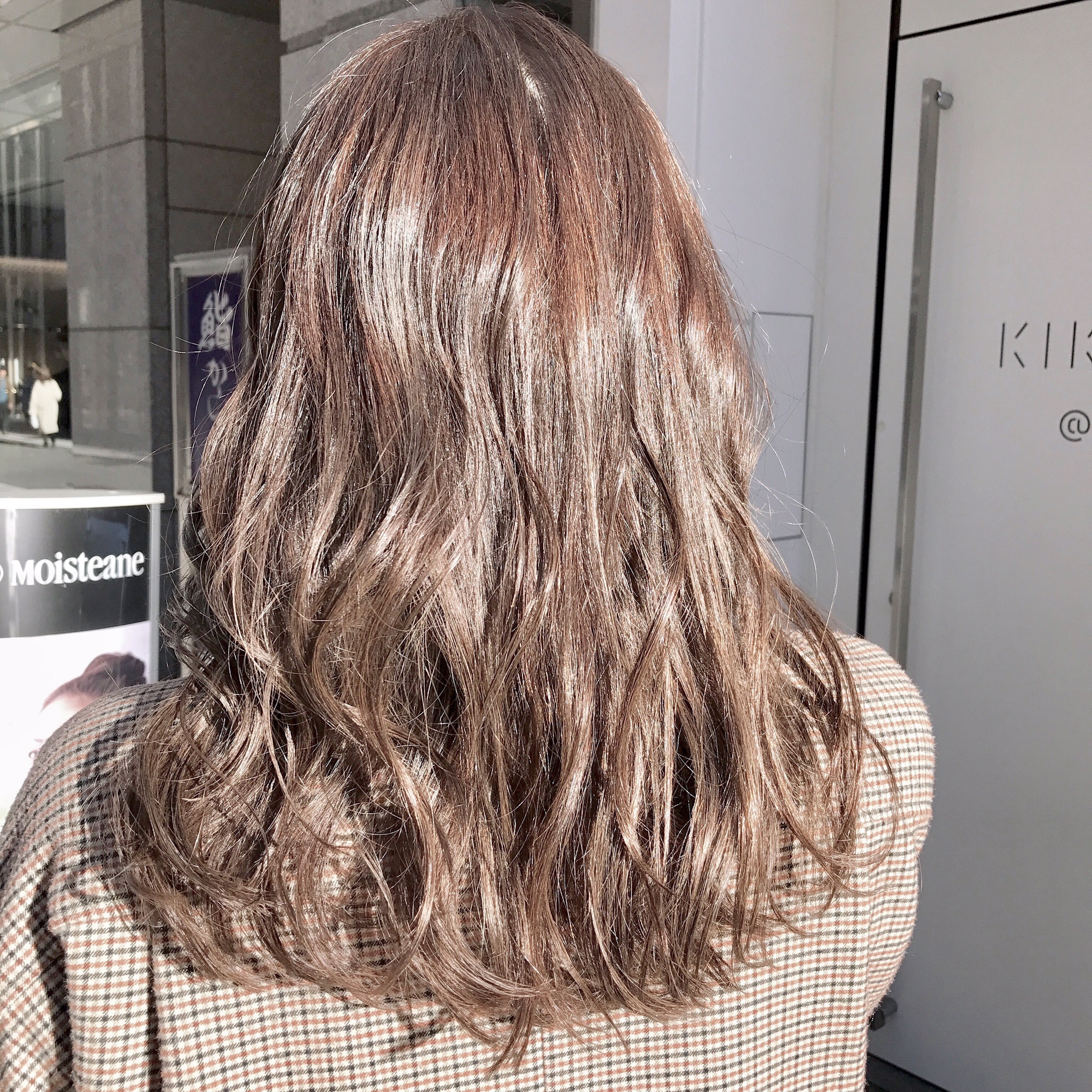 ロングヘアからバッサリ10センチ Minai