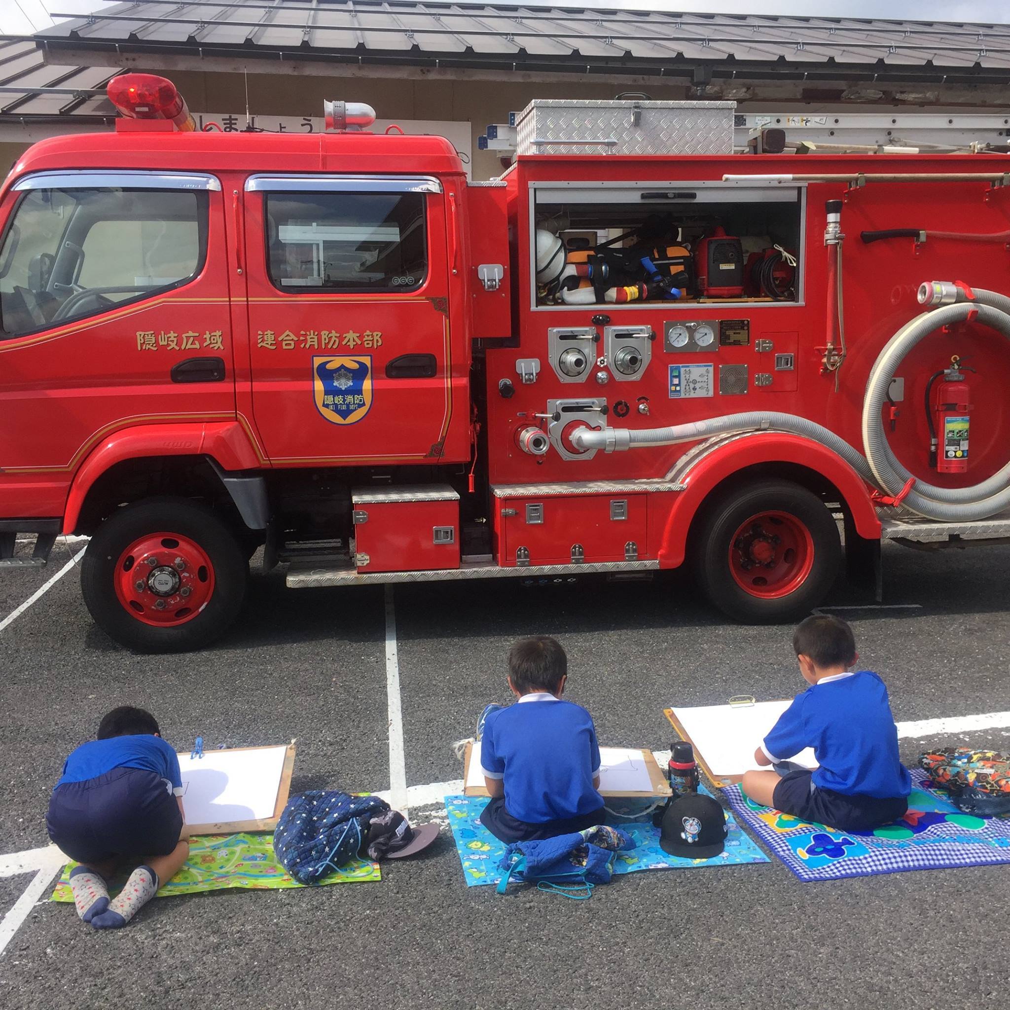 みんなで消防車をひとりじめ 海士町 親子島留学
