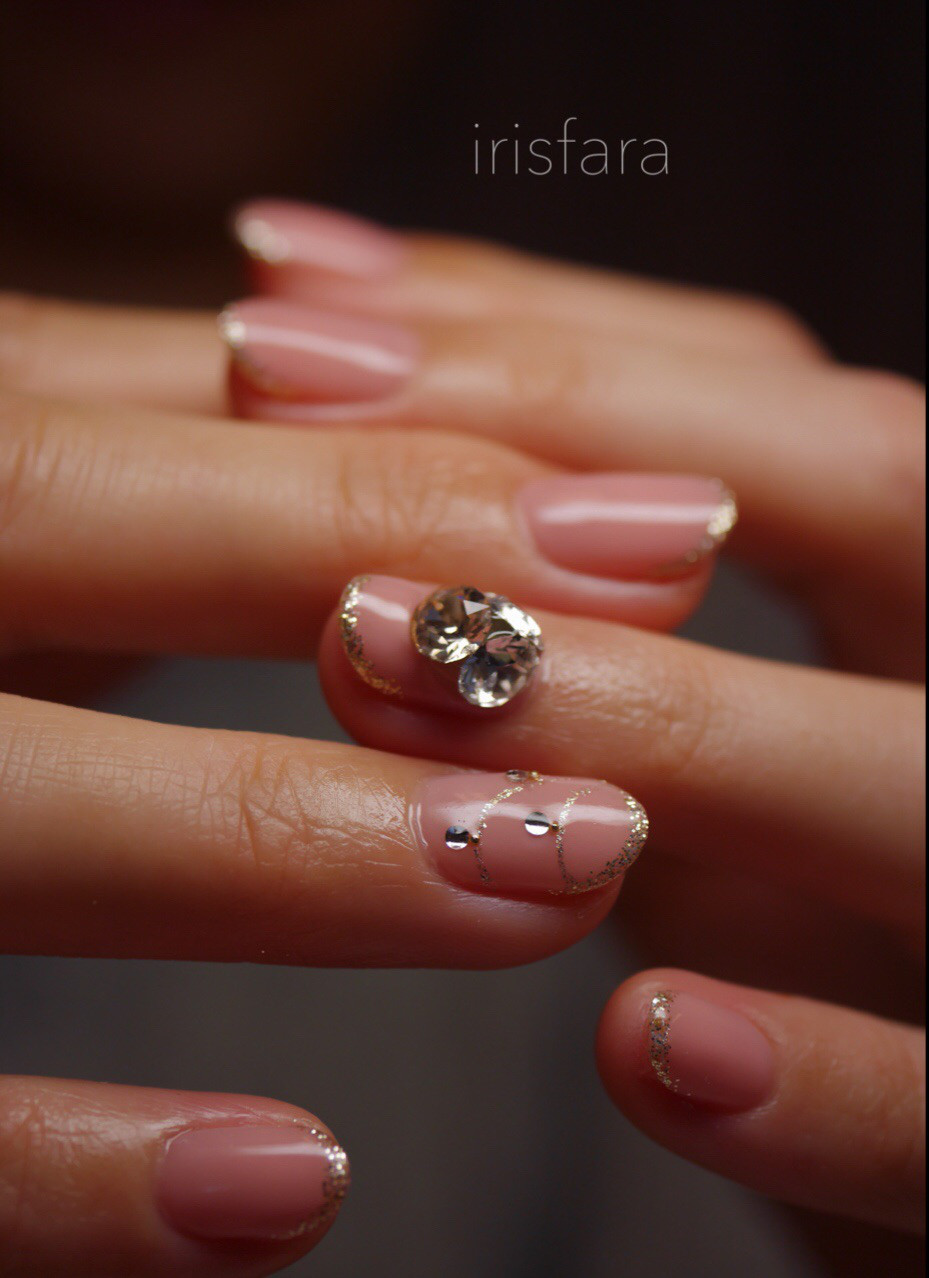 Bijou Nail Salon Iris Fara ネイルサロンイリスファーラ 国立市 心を満たすネイルを指先に