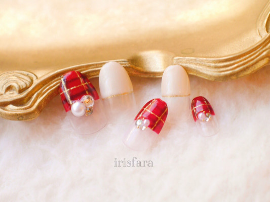 １２月の赤ネイル Nail Salon Iris Fara ネイルサロンイリス