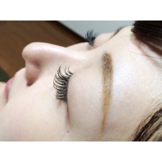 まつげエクステサロンに行くときの髪型は がオススメ ショコラン Shukran