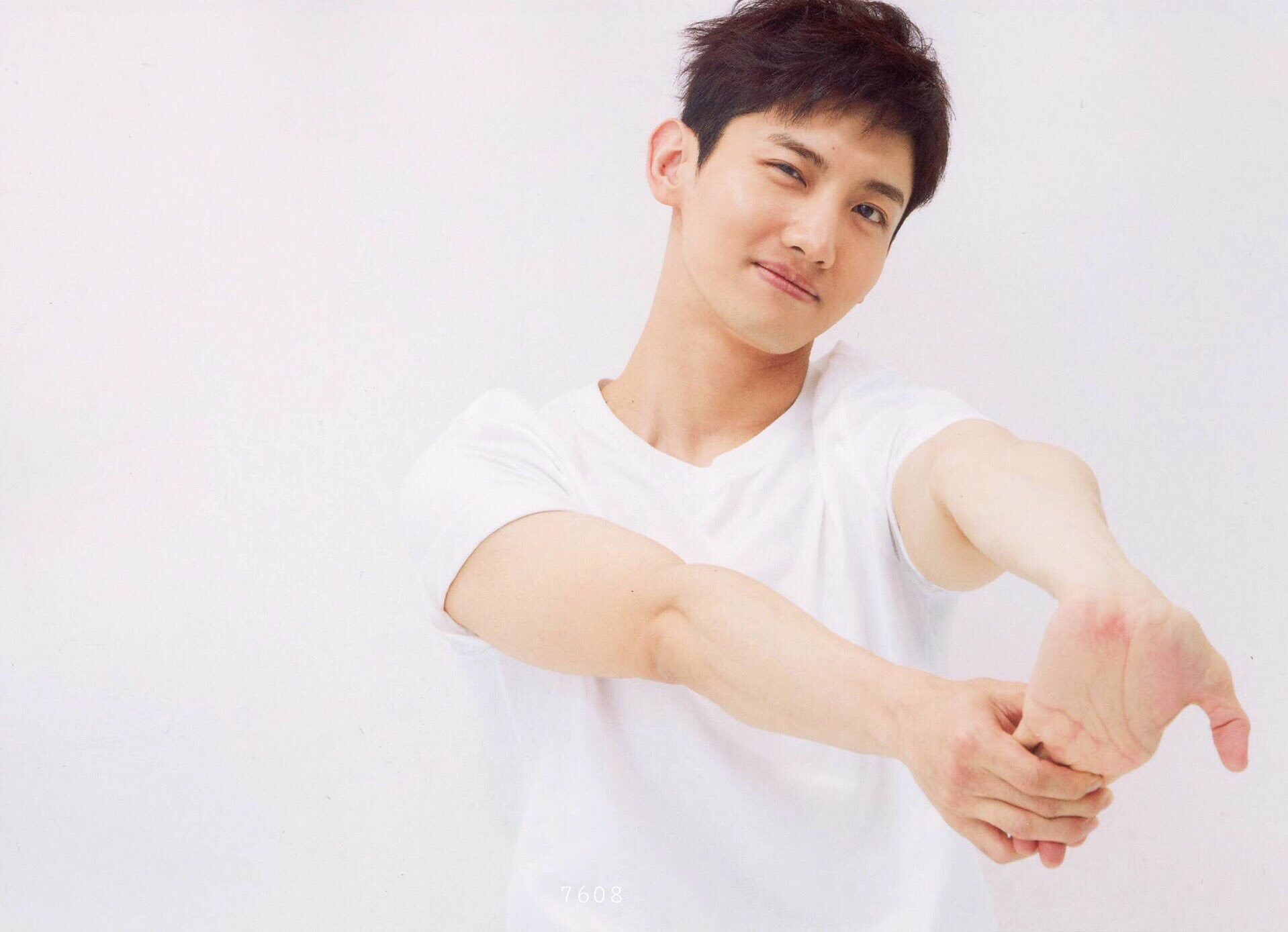 10 7発売の Crea で東方神起がcover Interview Happy Life