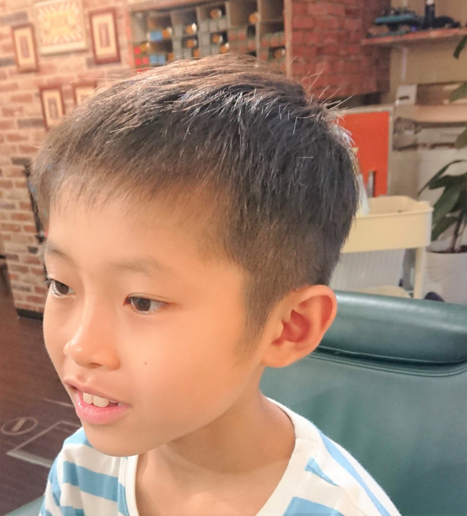 いろいろツーブロック Beauty Barber Mahoroba いろいろツーブロック Beauty Barber Mahoroba