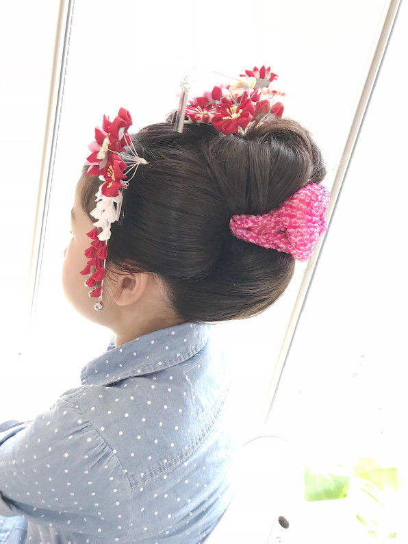 七五三のヘアセット 着付けも承っております 公式 Hair Set Spa Roquat Salon ヘアセット スパ ロカットサロン 出張ヘアメイク ブライダルヘアメイク 着付け 撮影などのオーダーも承ります