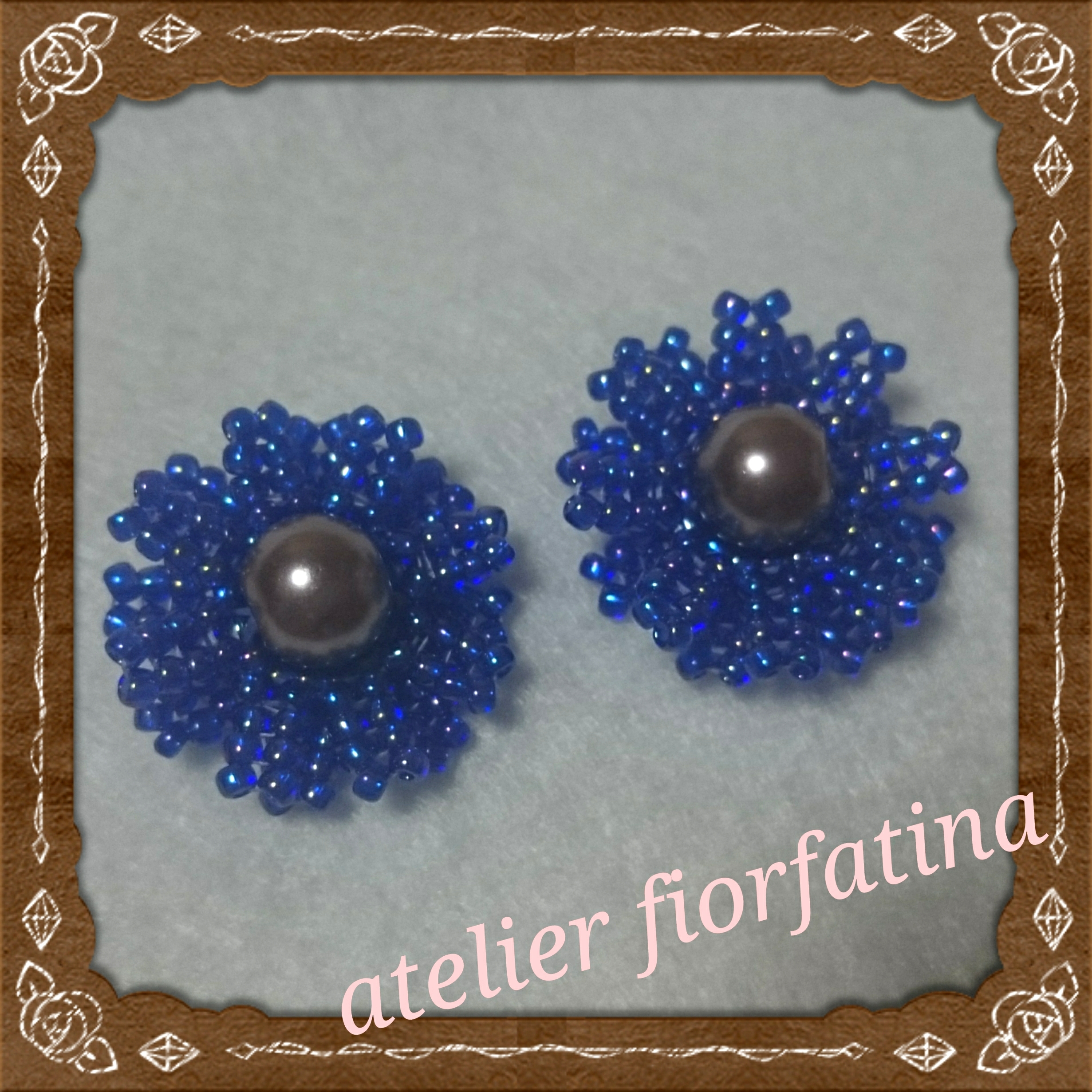 青いガーベラのキラキラビーズピアス♪ | atelier fiorfatina