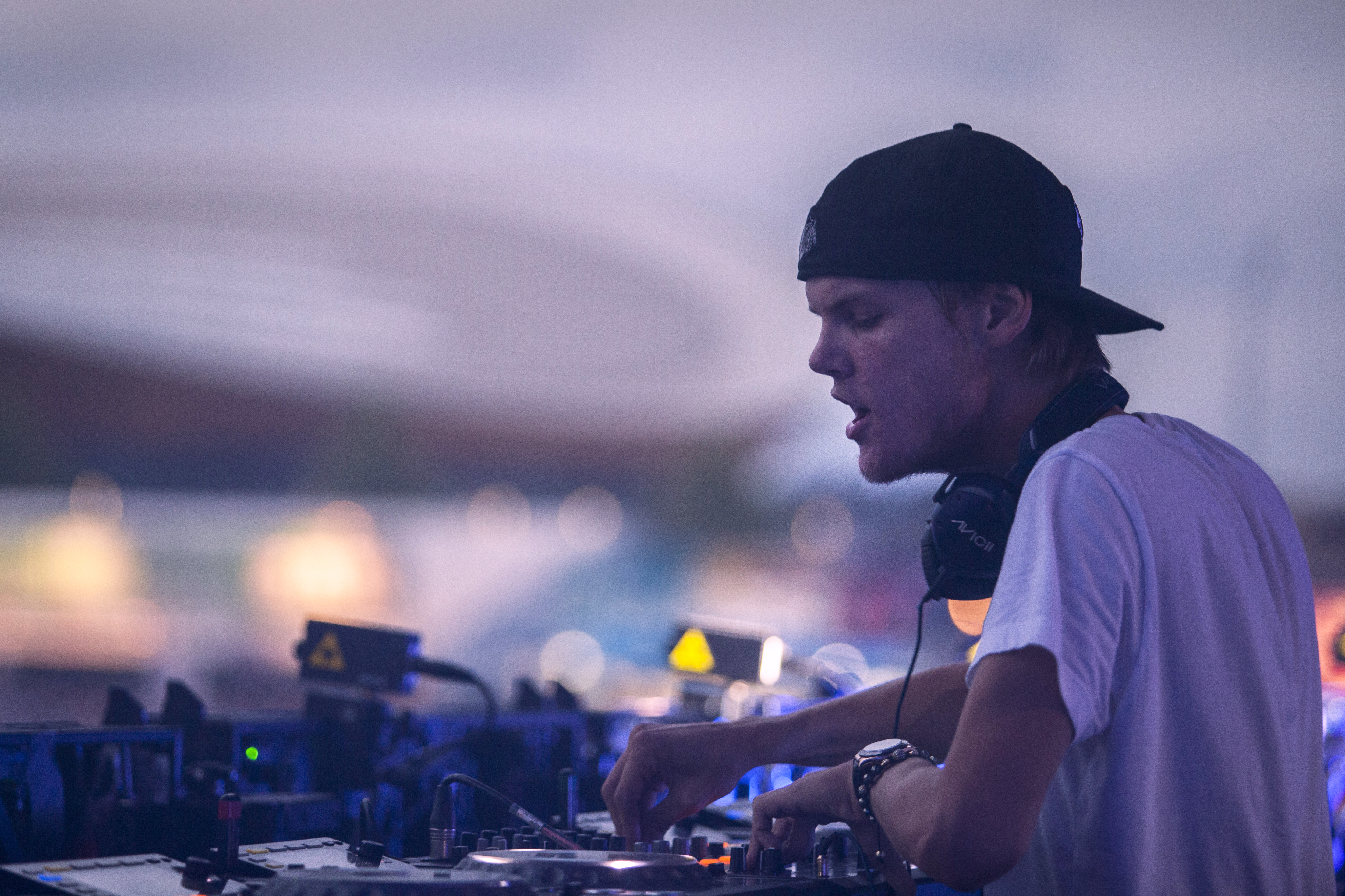 Aviciiページ 🔥🔥🔥 #AVIDD #Avicii #Zedd