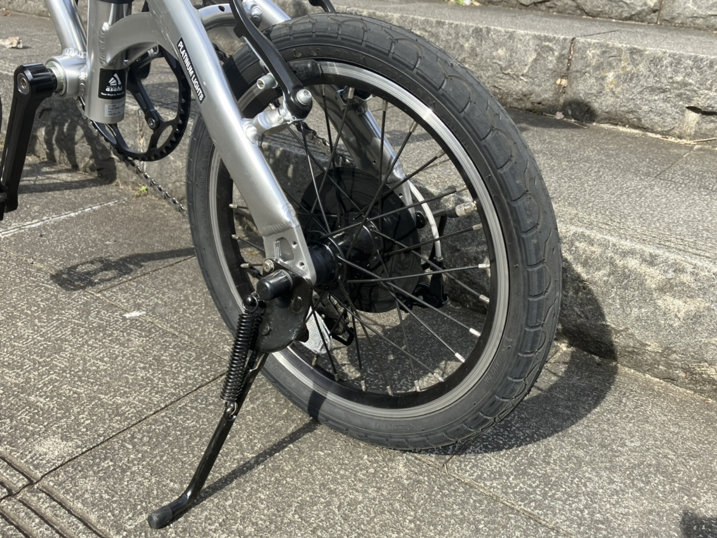ルノー折り畳み自転車 PLATINUM LIGHT8（プラチナライト8）の