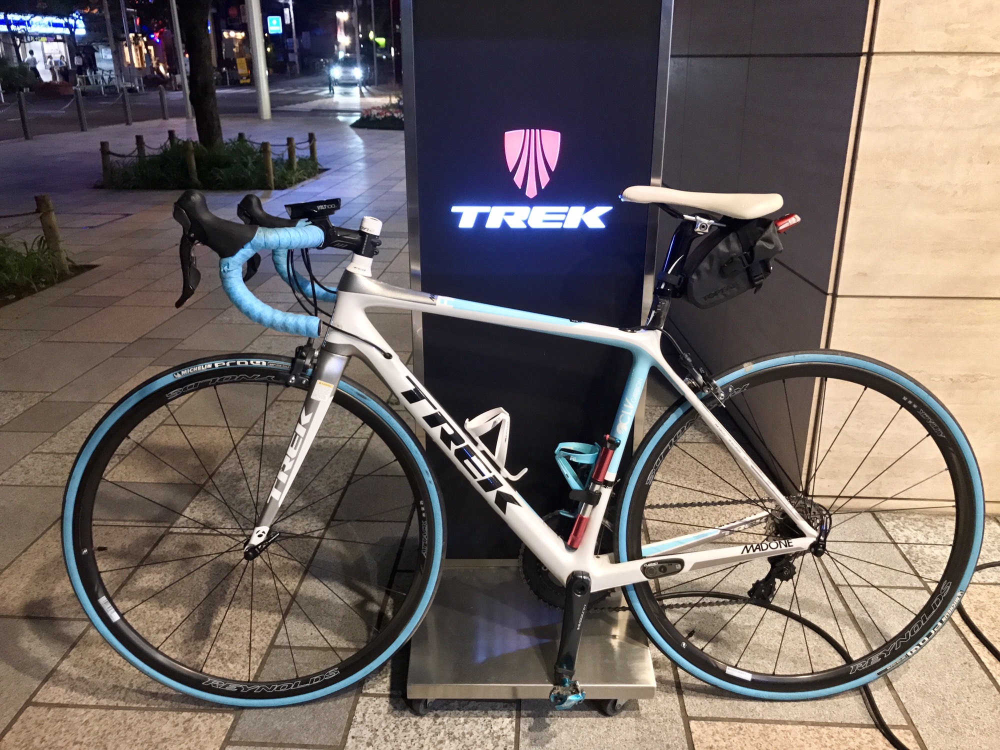 愛車。愛輪？ TREK Madone 5.2 | Bohemian × Test Driver