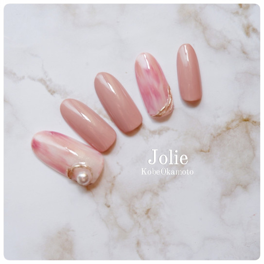 秋色とも相性抜群 パール ミラーの大人の秋ネイル 秋ネイルデザイン プライベートネイルサロンjolie