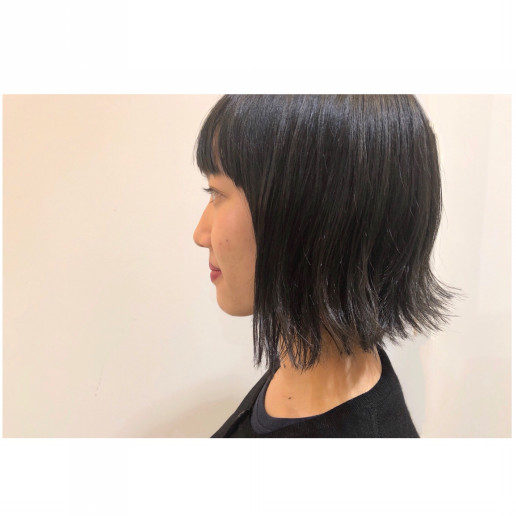 ヘアスタイル 勢い衰えぬ切りっぱなしボブ ダークグレージュ その訳とは 金原朋子 Hair Designer Makeup